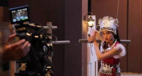 绝色蛊师电影在线观看,神秘蛊术，绝世容颜，在线观看，揭秘奇幻世界